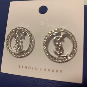 Fashion fancy rhinestone Stud earrings